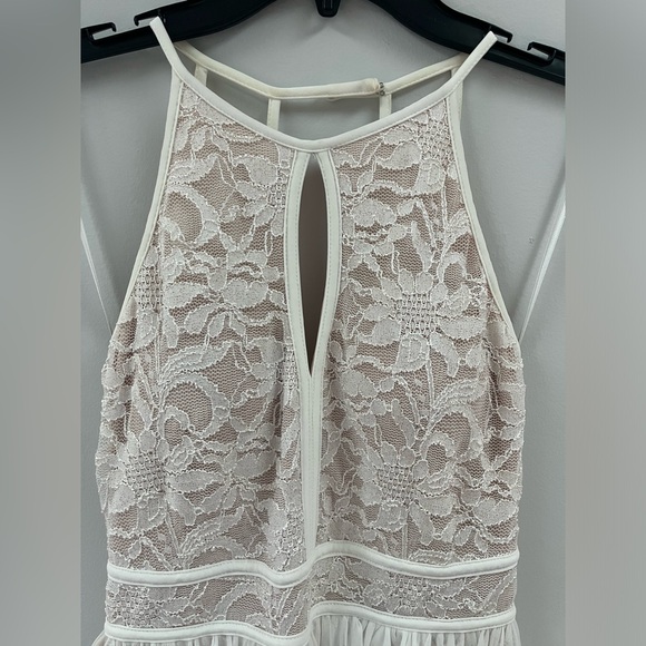 David’s Bridal | Bridal / Event Dress - Picture 2 of 9